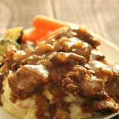 SLOW COOKER BEEF SIRLOIN TIPS WITH GRAVY